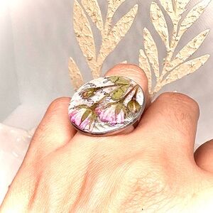 Nature-Inspired Pink and Green Ring